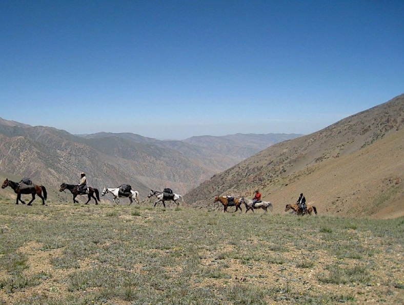 Trekking a cavallo nel lago Son- Kul 