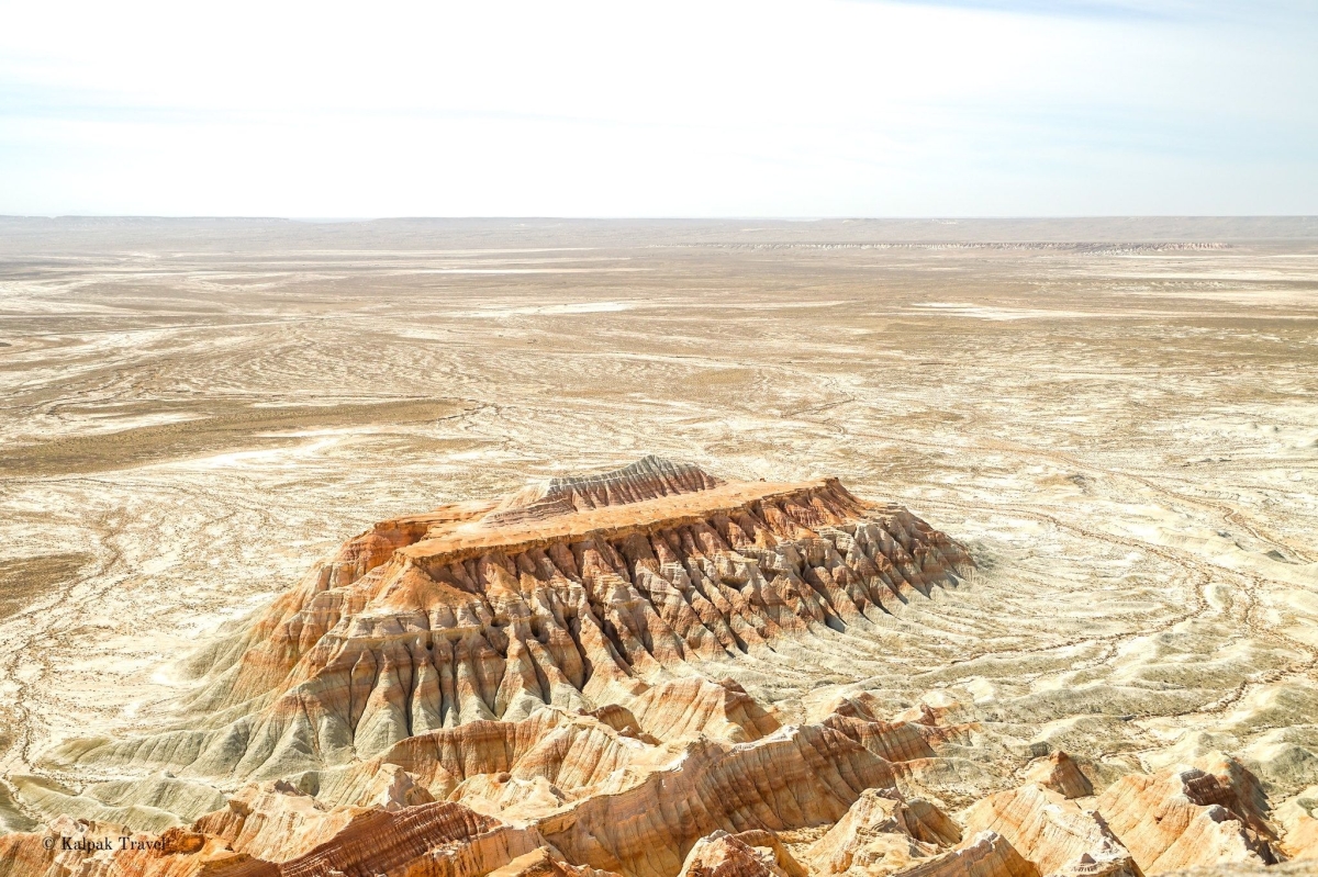 Turkmenistan Misterioso: dalle Città di Marmo ai Canyon di Fuoco